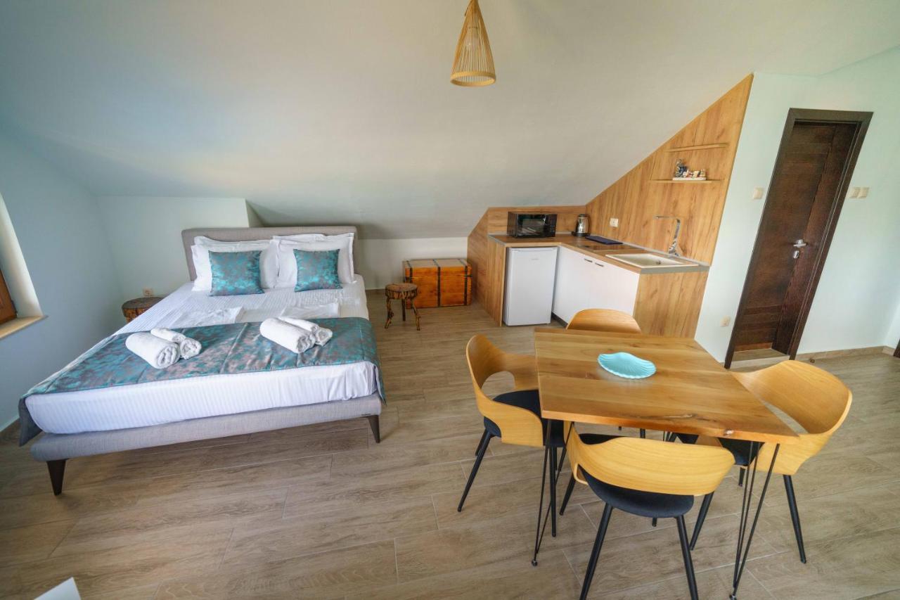 Dolphin Bay Boutique Complex Sozopol Hotel Buitenkant foto